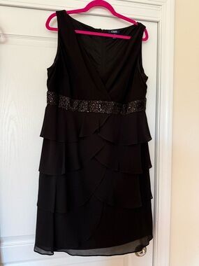 Chaps Black Sleeveless Tiered Sequin-Band Midi Dress